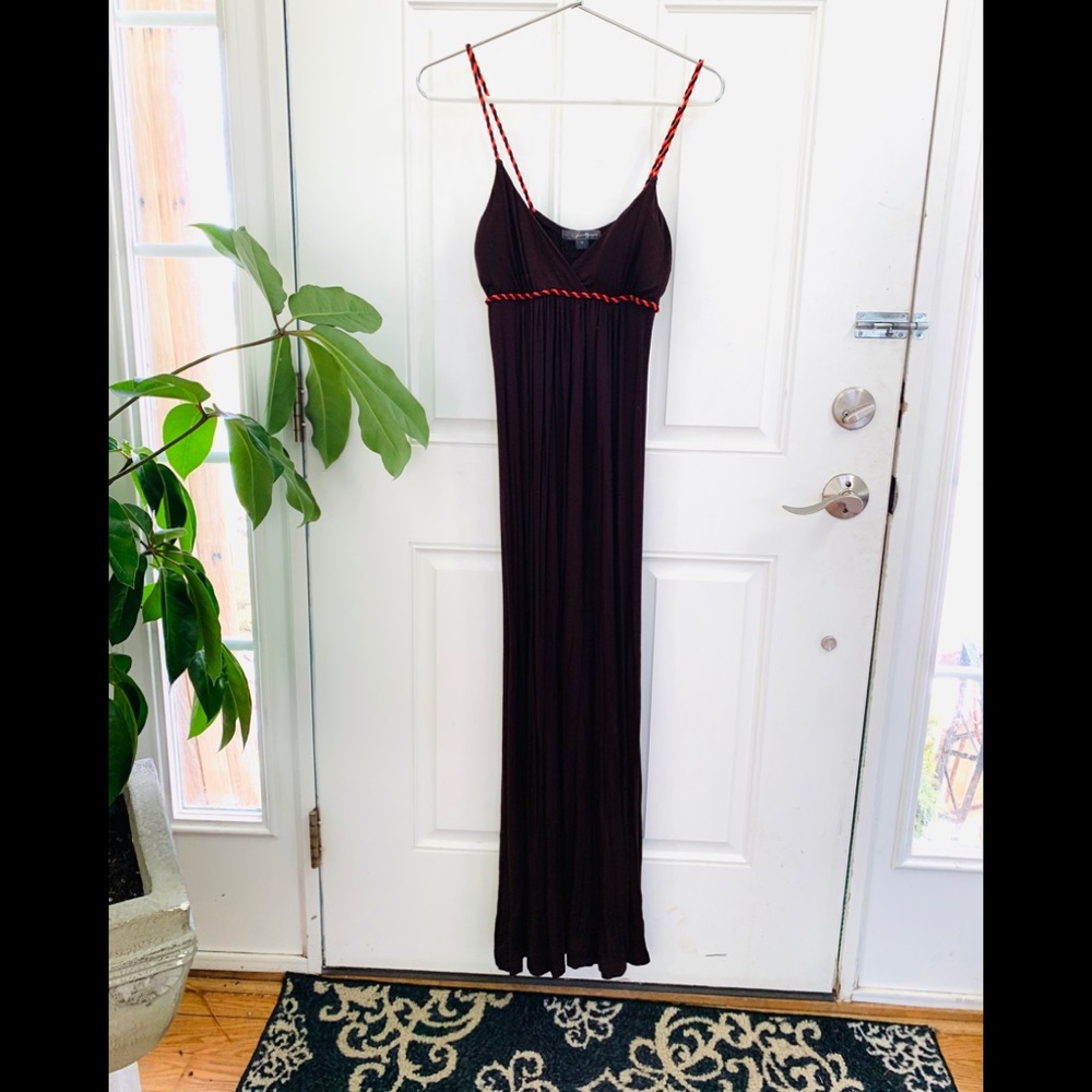 Gorgeous summer dress.